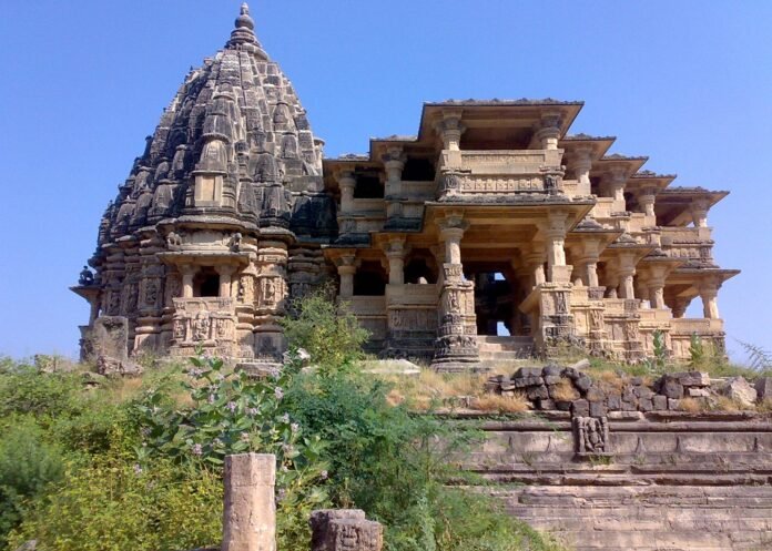 NAVLAKHA MANDIR, GHUMLI, JAMJODHPUR