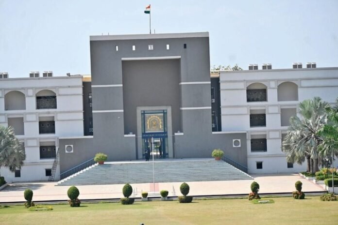 અદાલત